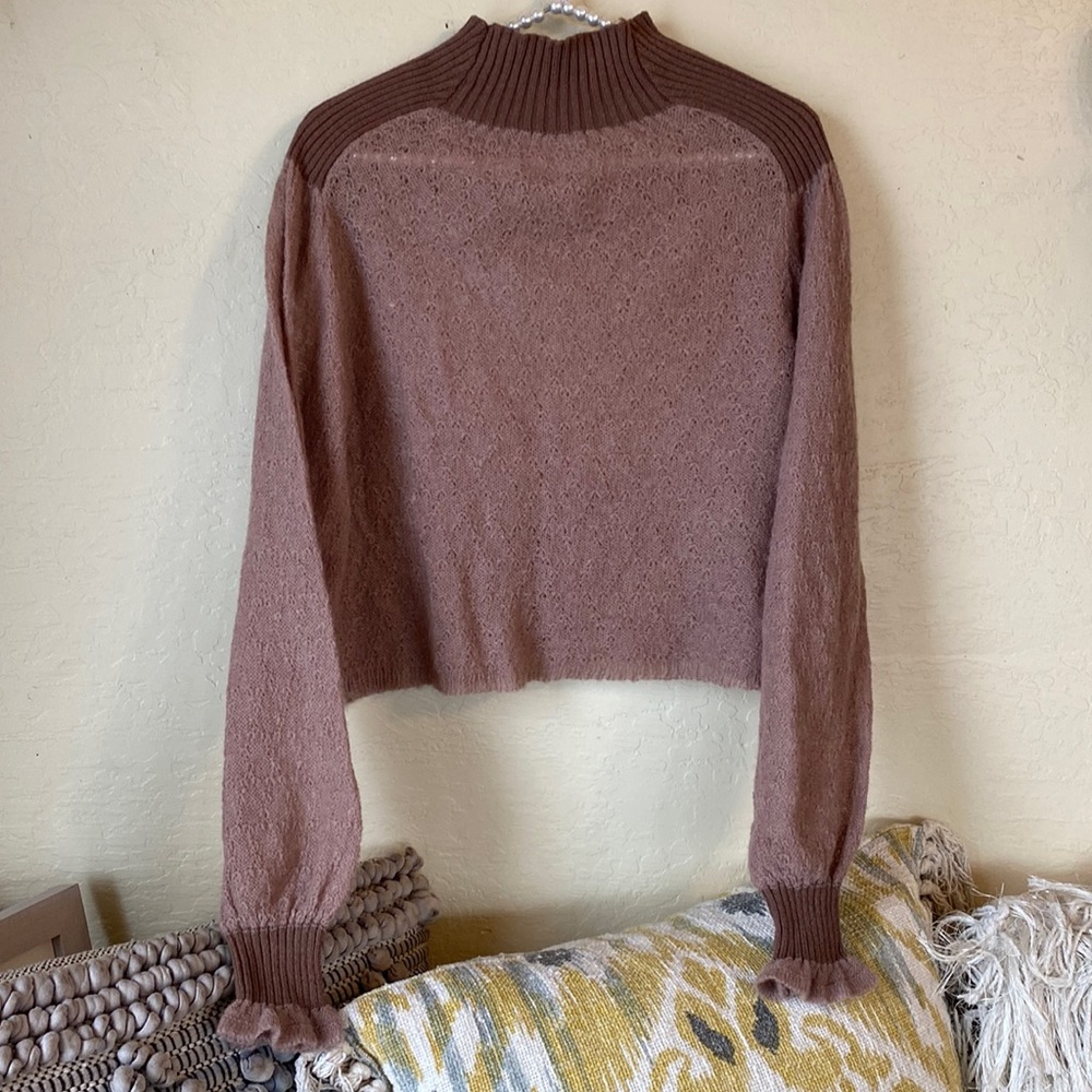 Gimmicks by BKE Brown and Tan Sweater